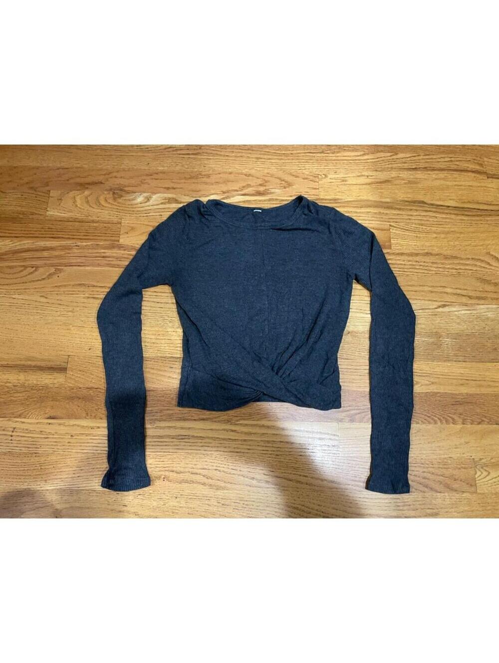 ALO Yoga Grey Long Sleeve Cropped Twist Front Ribbed Sleeves XSmall Women's